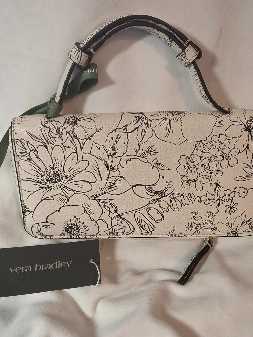 NWT Vera Bradley RFID Accordion Wristlet Cottage Cream Bloom Floral Wallet